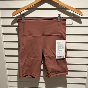 Women’s Lululemon ribbed bike shorts
